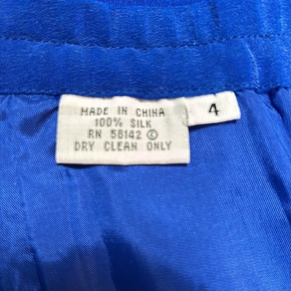 Vintage Maggy London by Kenneth Nolan  ‎ 100% Silk Suit  Tunic and Skirt Size 4 - Picture 9 of 11